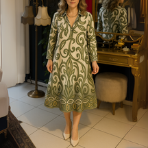 Vestido com Decote Rosana- Sofisticação e Charme em Cada Detalhe!