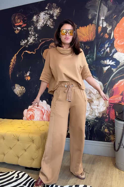 Conjunto Sofia- Elegância e Sofisticação Perfeito Para O Inverno Da Mulher Moderna!