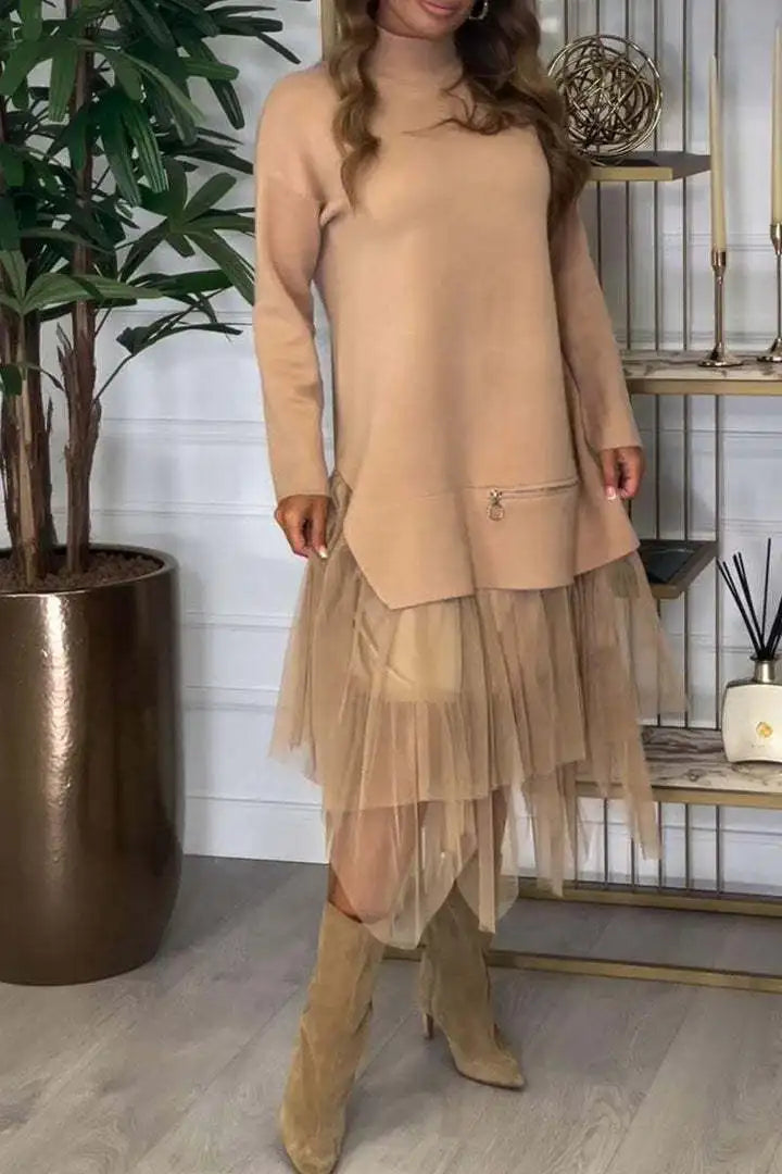 Vestido Mariana Com Detalhes Em Tule- Valoriza a feminilidade e traz charme único ao seu visual.