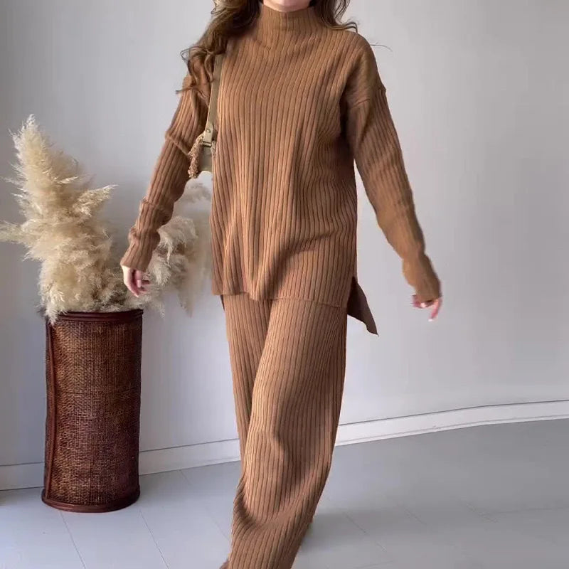 Conjunto Sara em tricot - Elegância Tricotada para Seus Dias Frios + Frete Grátis