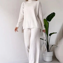 Conjunto Kelly - A elegância que aquece- Perfeito Para a Mulher Moderna Que Preza Conforto e Estilo!