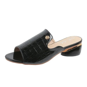 Mule Elegante Em Couro Texturizado com Salto Bloco Baixo / Um Toque de Glamour para Mulheres Modernas!