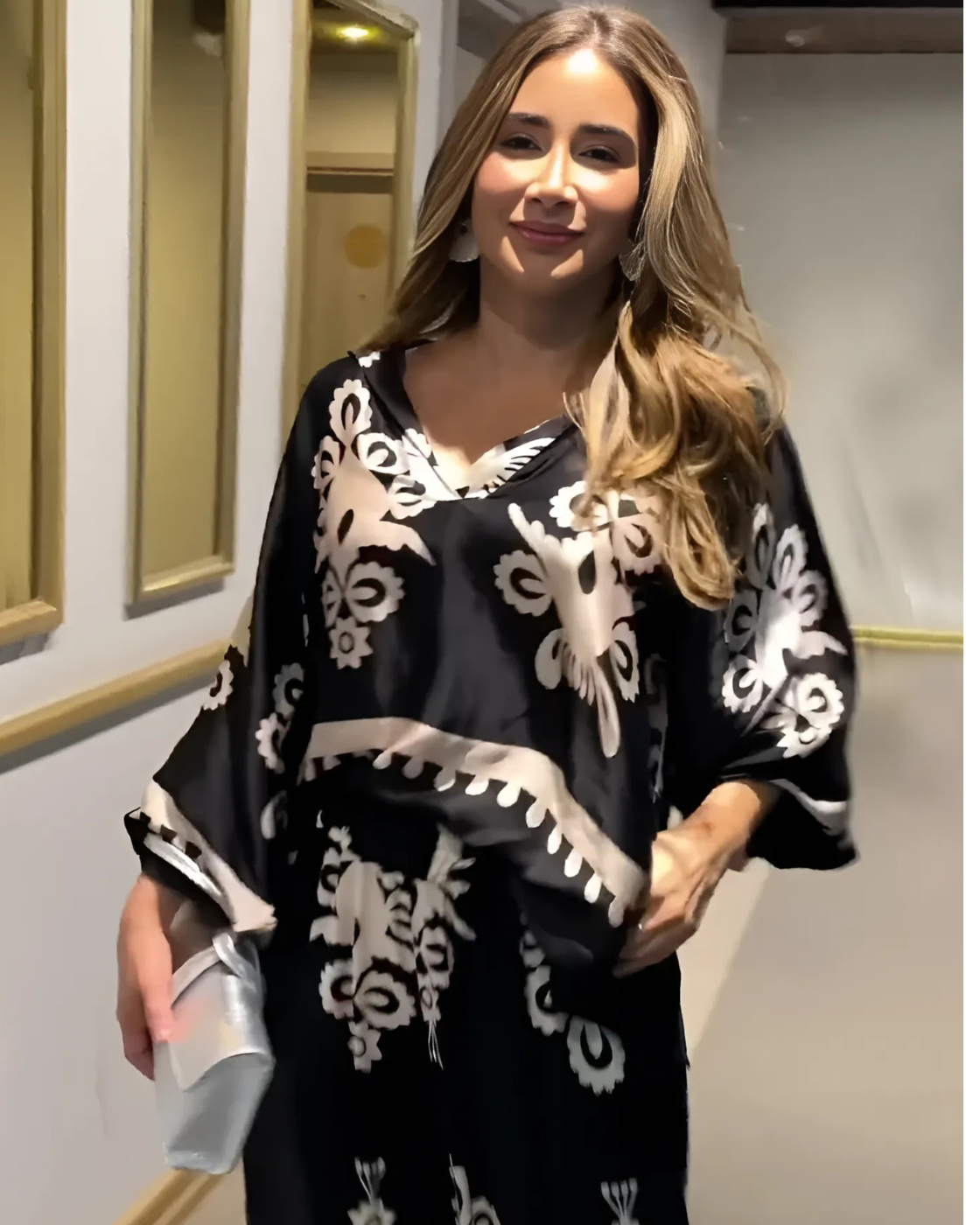 Conjunto Larissa | Decote em V -Elegância Sofisticada com Conforto Atemporal