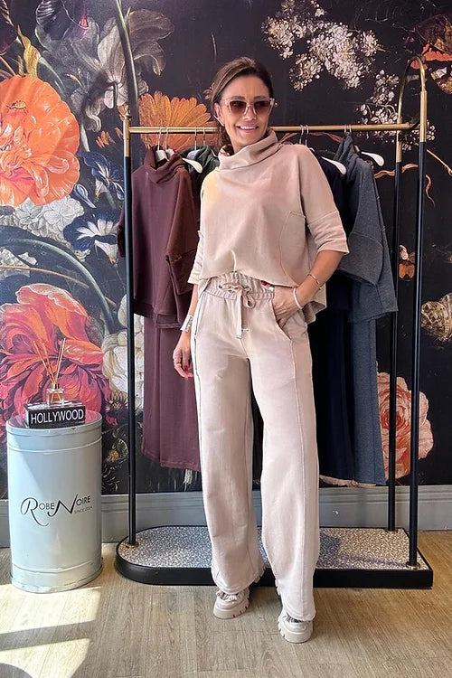 Conjunto Sofia- Elegância e Sofisticação Perfeito Para O Inverno Da Mulher Moderna!