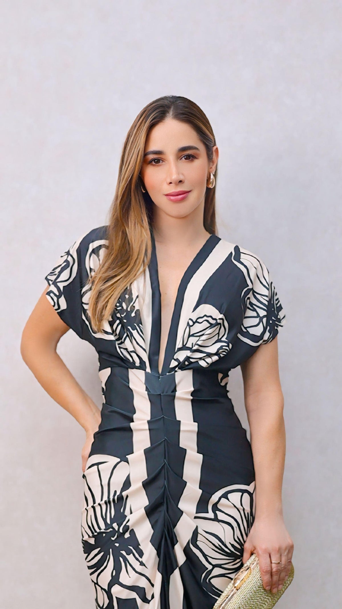 Vestido Sofia Longo- Elegância e Sofisticação em Cada Detalhe! +Frete Grátis