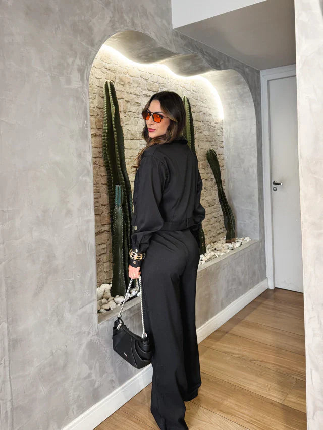 Conjunto Carolina em Alfaiataria Três Peças- Estilo e Versatilidade 🌸