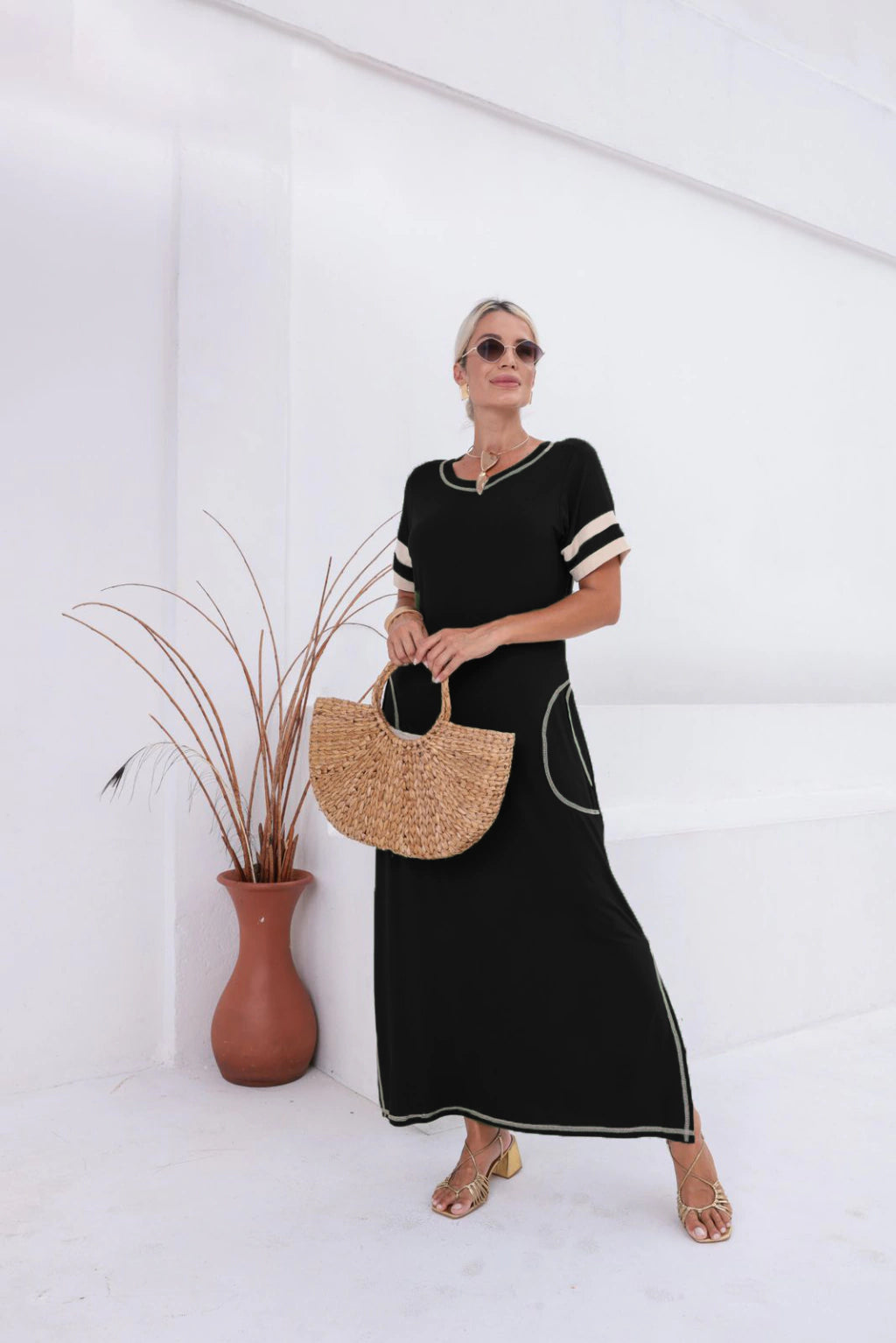 Vestido Longo Charlote - Manga Duas Cores com Fenda e Bolsos Laterais